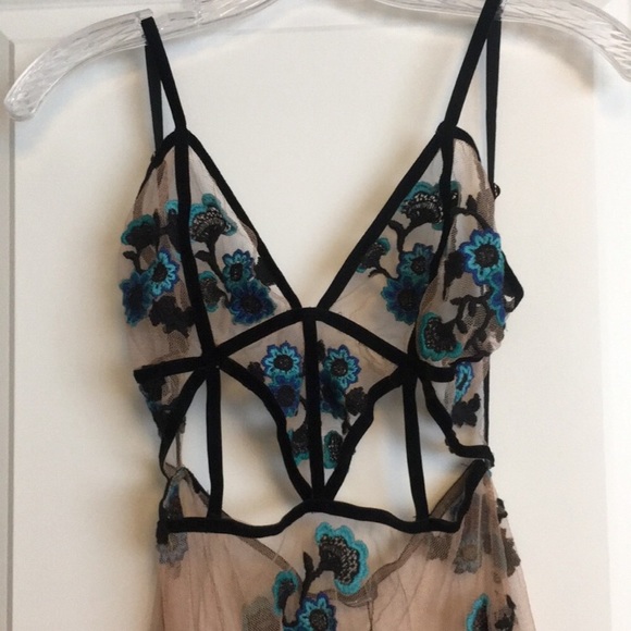 Sold!love lemons Darla nighty flowers mesh velvet - Picture 3 of 4